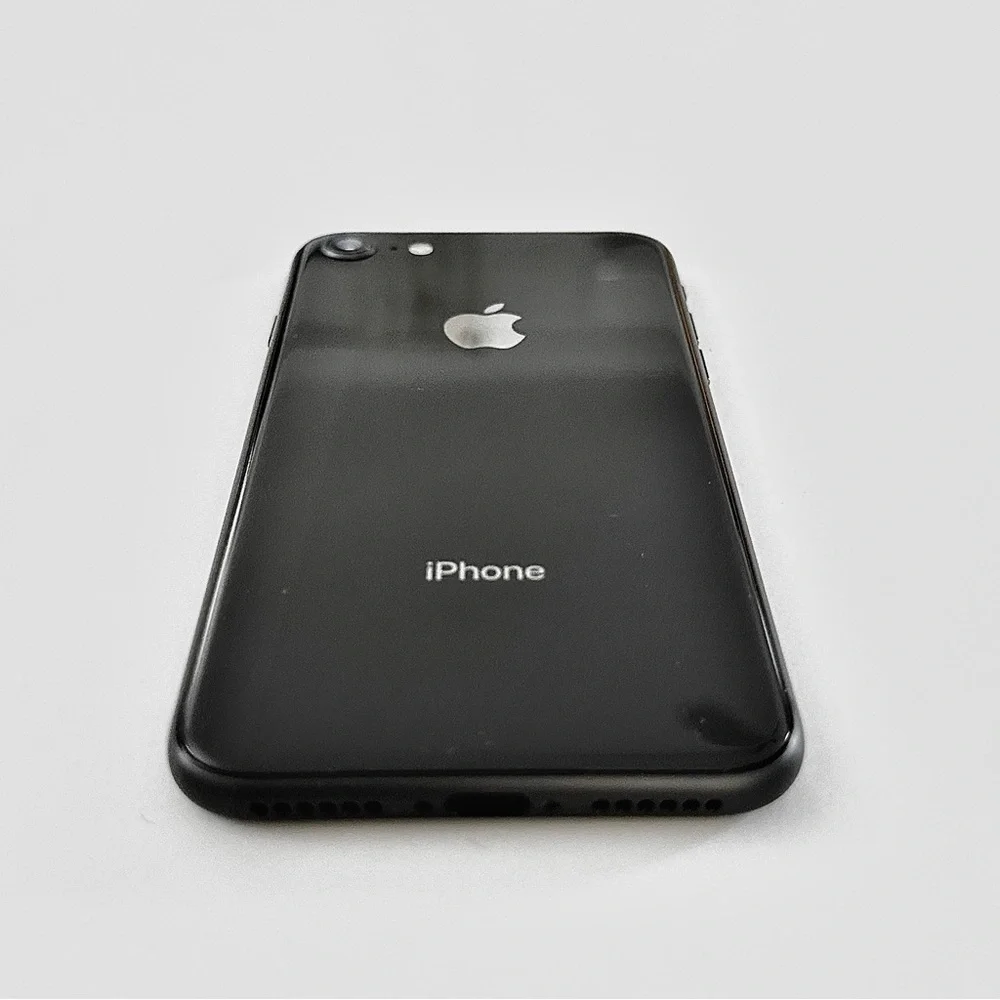 iPhone 8 - 64GB - Space Gray - Model A1905 with original NEW Earbuds